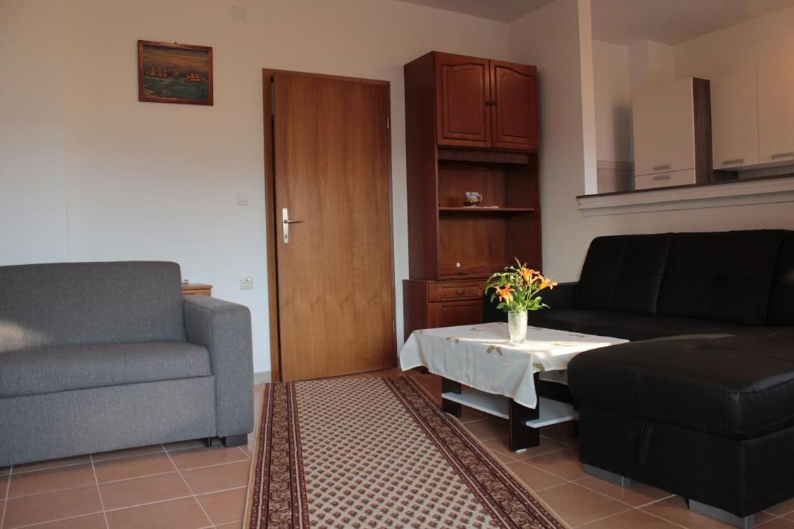 Apartmani Peko Pag Town Eksteriør bilde