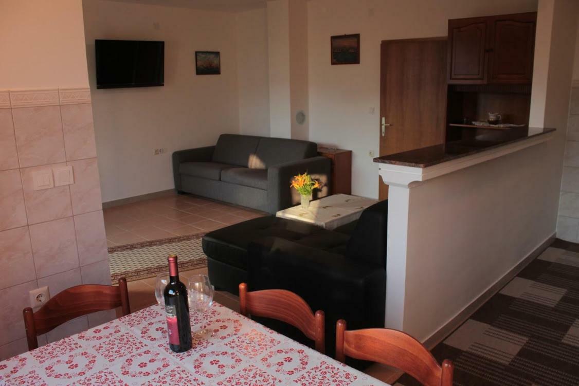 Apartmani Peko Pag Town Eksteriør bilde