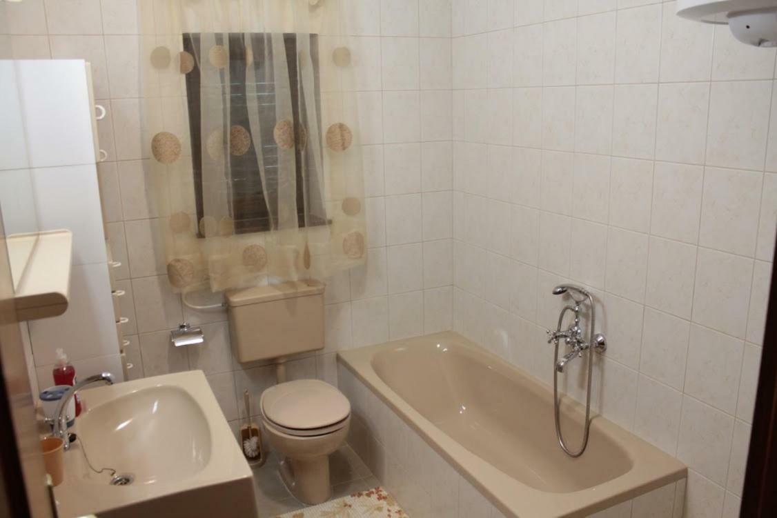 Apartmani Peko Pag Town Eksteriør bilde