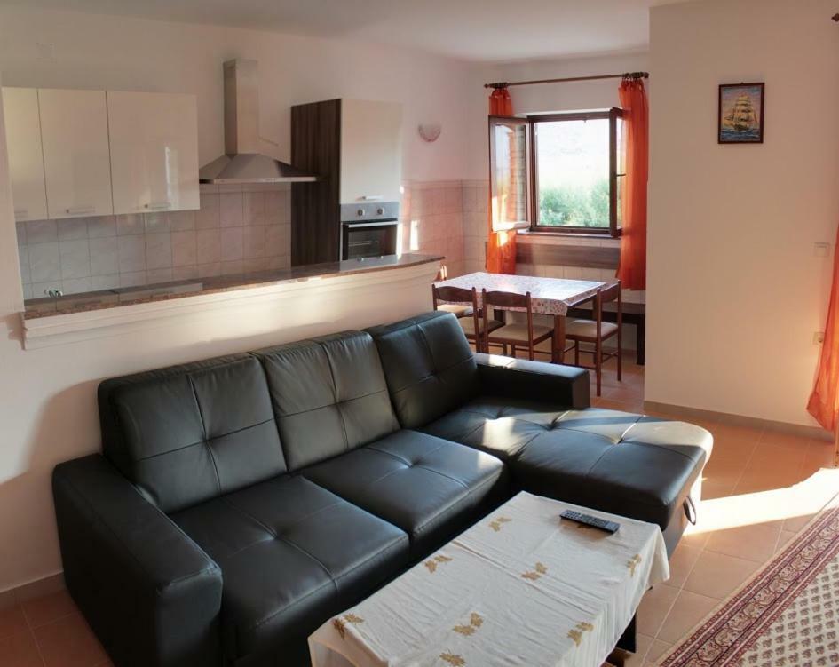 Apartmani Peko Pag Town Eksteriør bilde